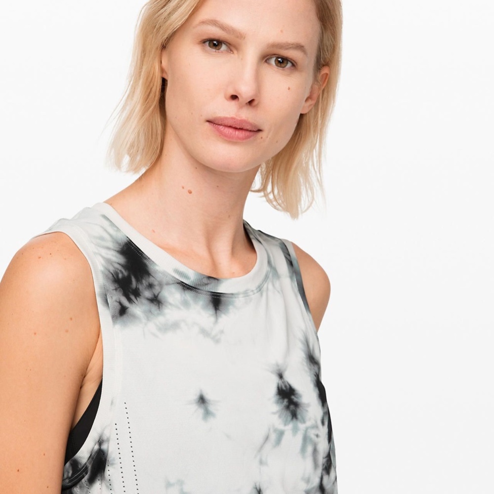 NWT lululemon Train to Be Tank Shibori XL Tie Dye - Picture 2 of 5